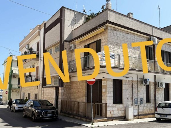 appartamento in vendita a Fasano in zona Savelletri