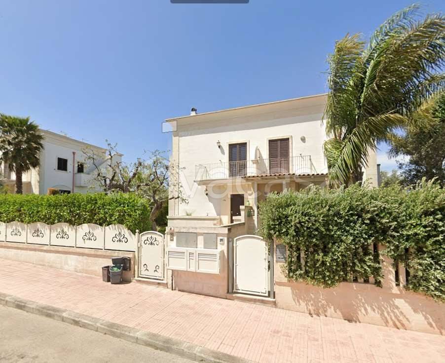 casa indipendente in vendita a Fasano