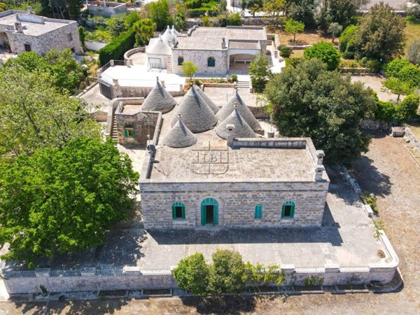 casa indipendente in vendita a Fasano in zona Laureto