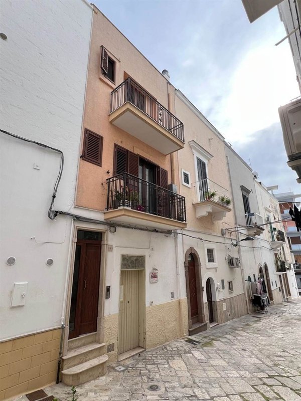 casa indipendente in vendita a Fasano