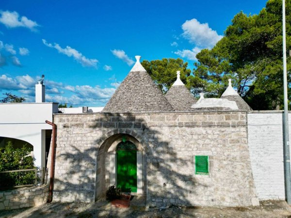 casa indipendente in vendita a Fasano in zona Laureto