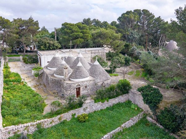 casa indipendente in vendita a Fasano in zona Laureto
