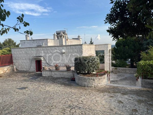 casa indipendente in vendita a Fasano