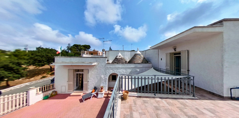 casa indipendente in vendita a Fasano