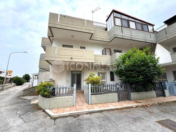 appartamento in vendita a Fasano in zona Torre Canne