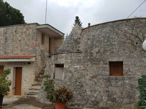 negozio in vendita a Fasano