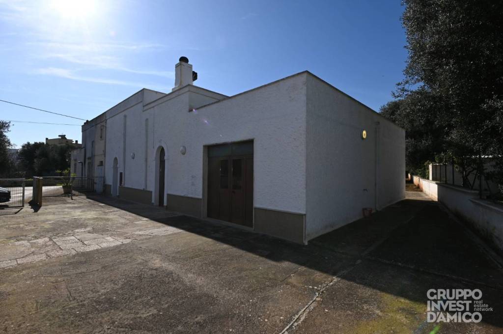 casa indipendente in vendita a Fasano in zona Pezze di Greco