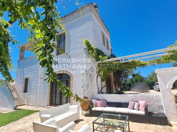 casa indipendente in vendita a Fasano in zona Savelletri