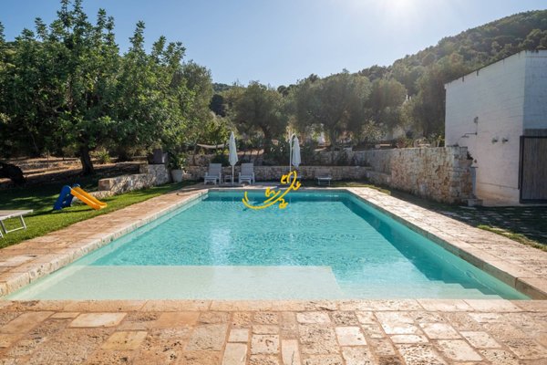 casa indipendente in vendita a Fasano