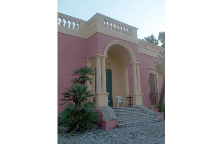 casa indipendente in vendita a Fasano in zona Laureto