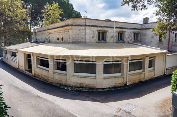 casa indipendente in vendita a Fasano