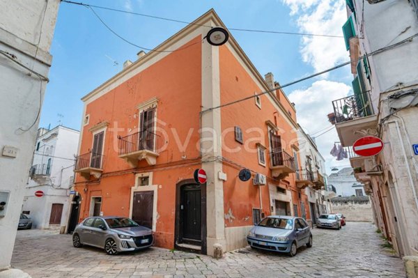 casa indipendente in vendita a Fasano