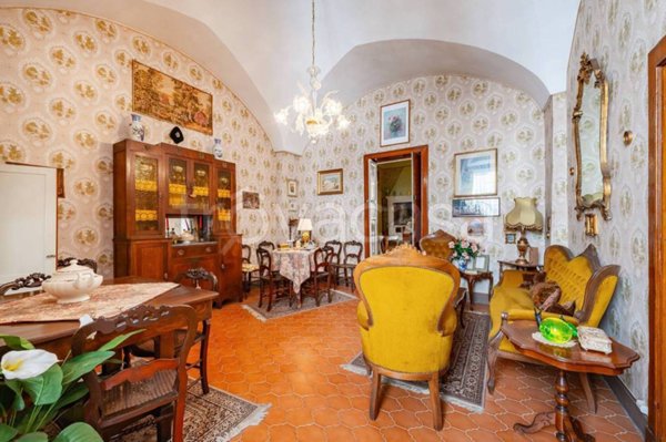 casa indipendente in vendita a Fasano