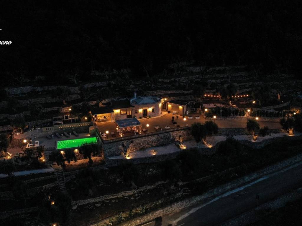 casa indipendente in vendita a Fasano