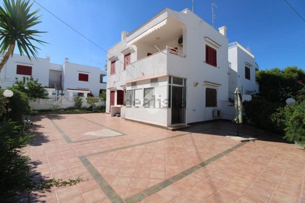 casa indipendente in vendita a Fasano in zona Torre Canne