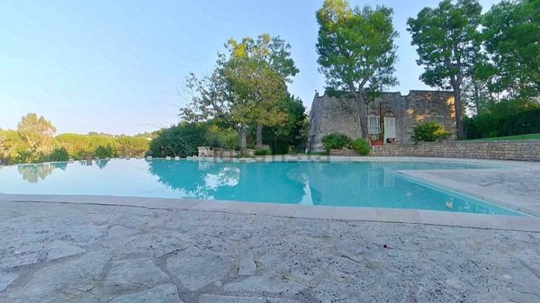 casa indipendente in vendita a Fasano in zona Laureto