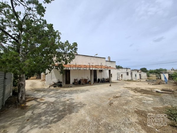 casale in vendita a Fasano