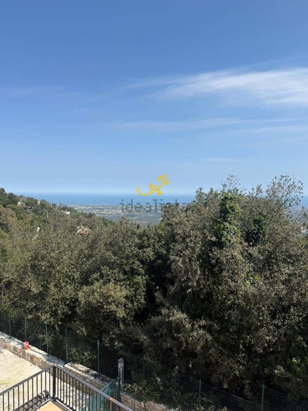 casa indipendente in vendita a Fasano