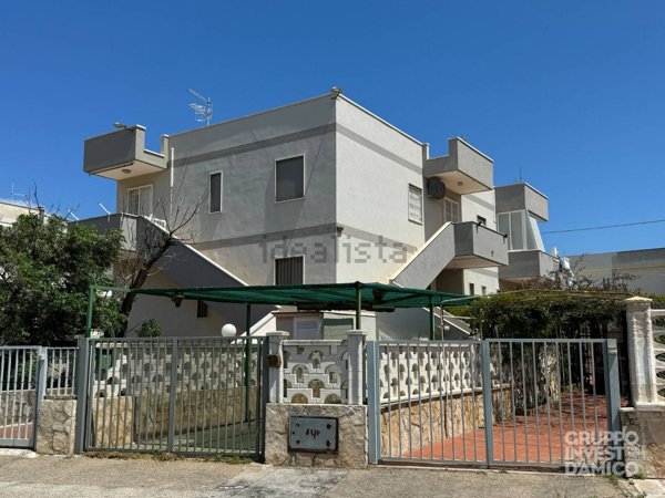 appartamento in vendita a Fasano in zona Savelletri