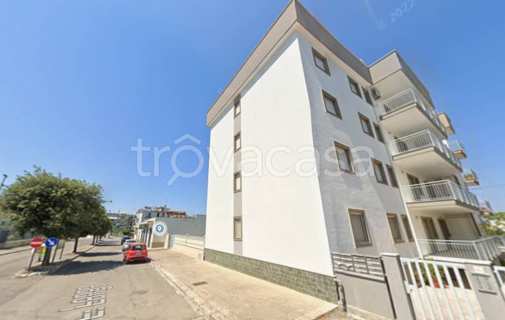 appartamento in vendita a Fasano in zona Savelletri