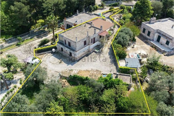 casa indipendente in vendita a Fasano in zona Laureto