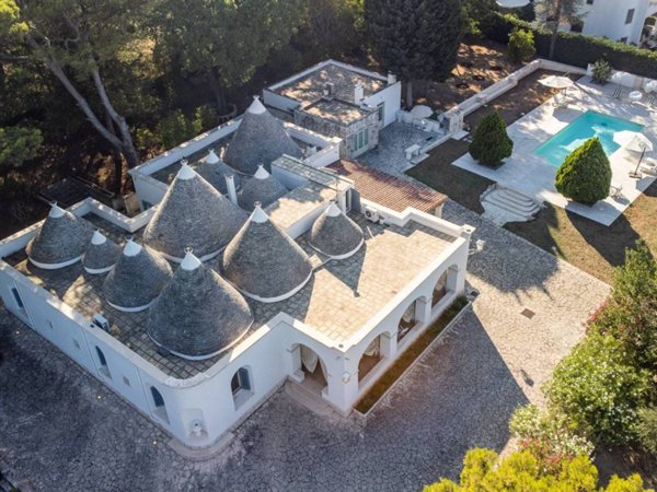 casa indipendente in vendita a Fasano in zona Laureto