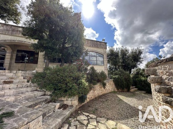casa indipendente in vendita a Fasano