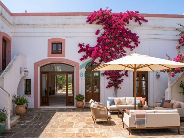 casa indipendente in vendita a Fasano in zona Montalbano