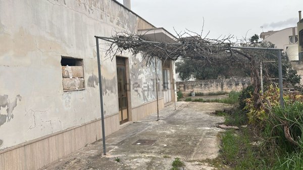 casa indipendente in vendita a Fasano in zona Pezze di Greco