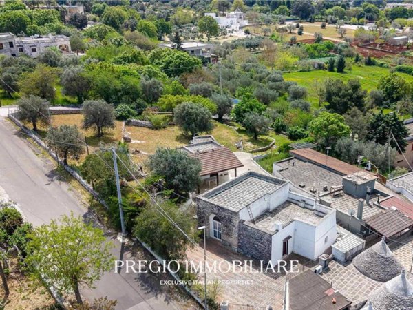 casa indipendente in vendita a Fasano in zona Laureto