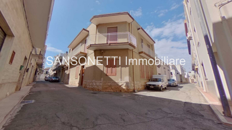 casa indipendente in vendita a Fasano in zona Pezze di Greco