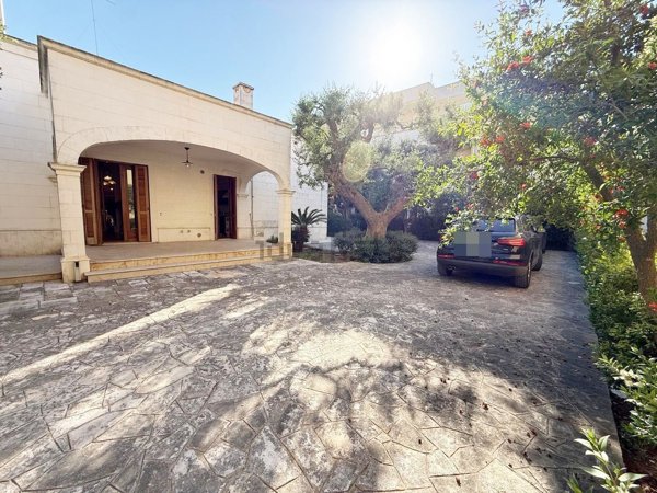 casa indipendente in vendita a Fasano in zona Pezze di Greco