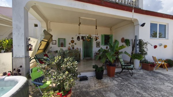 casa indipendente in vendita a Fasano in zona Canale di Pirro