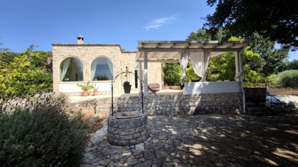 casa indipendente in vendita a Fasano in zona Canale di Pirro