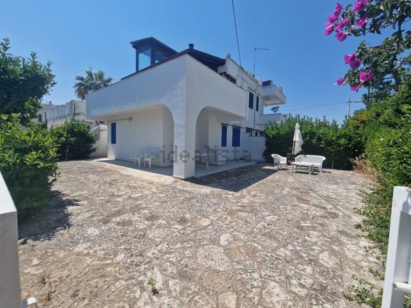 casa indipendente in vendita a Fasano in zona Savelletri