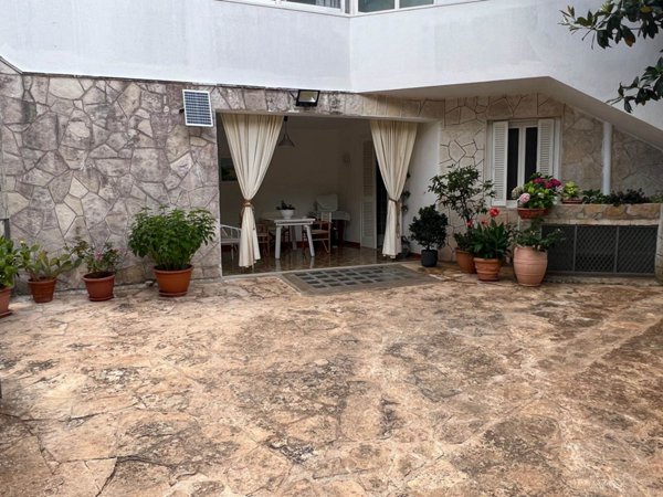 casa indipendente in vendita a Fasano in zona Canale di Pirro