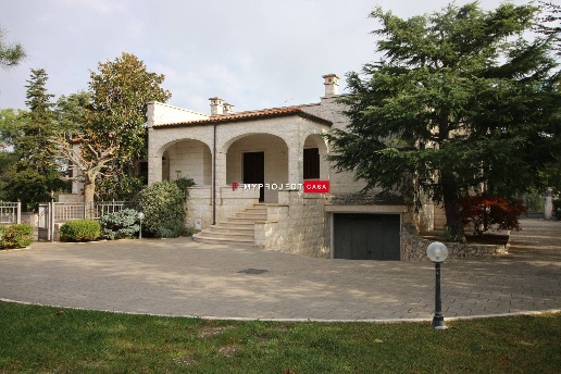 casa indipendente in vendita a Fasano in zona Laureto