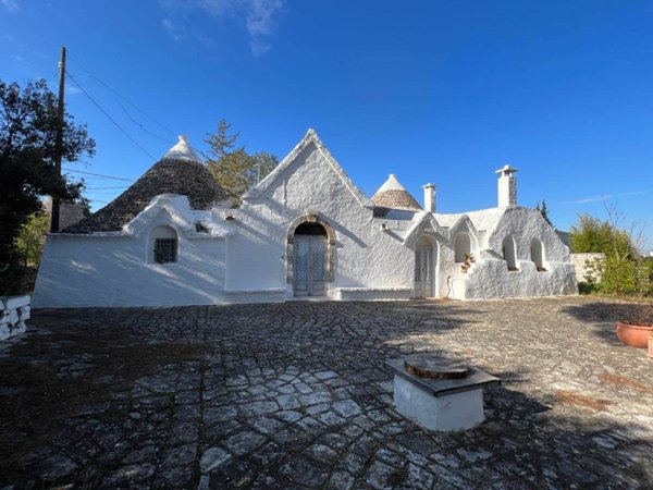 casa semindipendente in vendita a Fasano