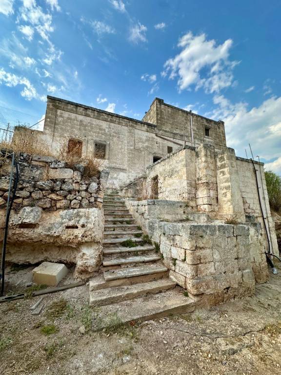 casa indipendente in vendita a Fasano