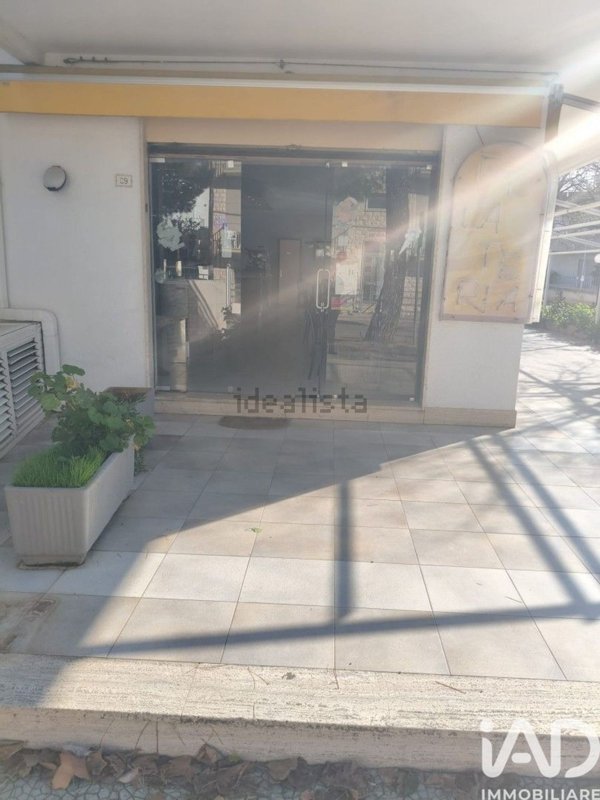 ufficio in vendita a Fasano in zona Torre Canne