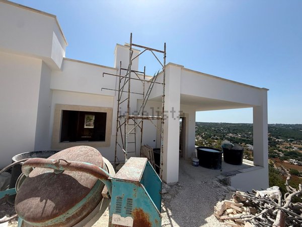 casa indipendente in vendita a Fasano