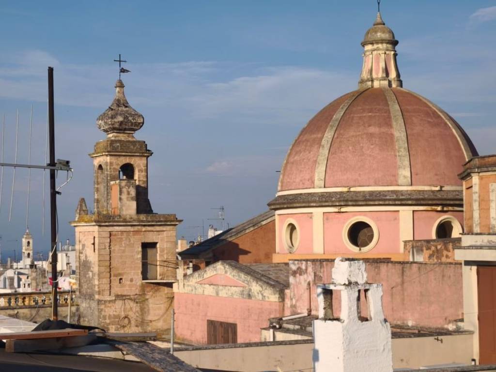casa indipendente in vendita a Fasano