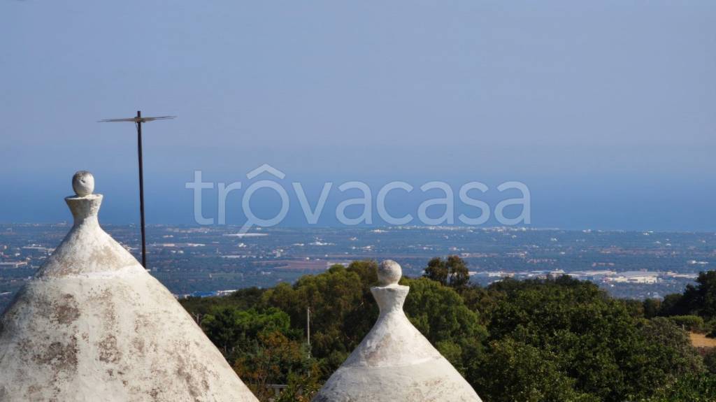 casa indipendente in vendita a Fasano