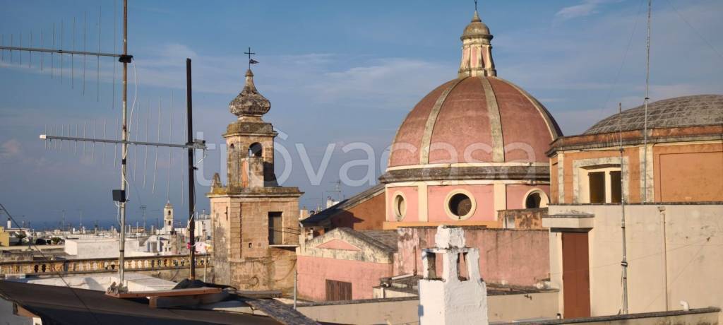 casa indipendente in vendita a Fasano