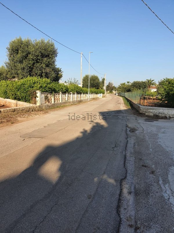 terreno edificabile in vendita a Fasano in zona Savelletri