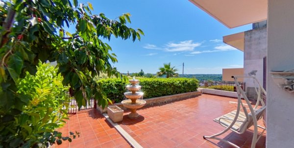 casa semindipendente in vendita a Fasano