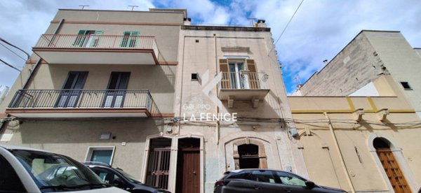 casa indipendente in vendita a Fasano