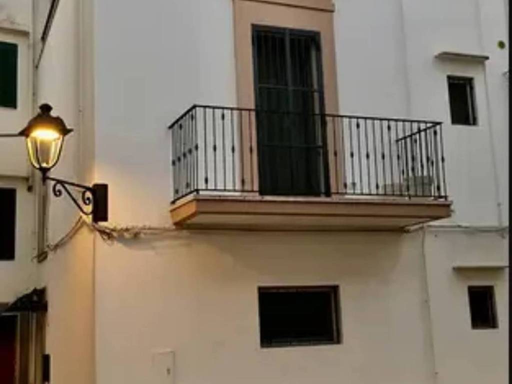 intera palazzina in vendita a Fasano
