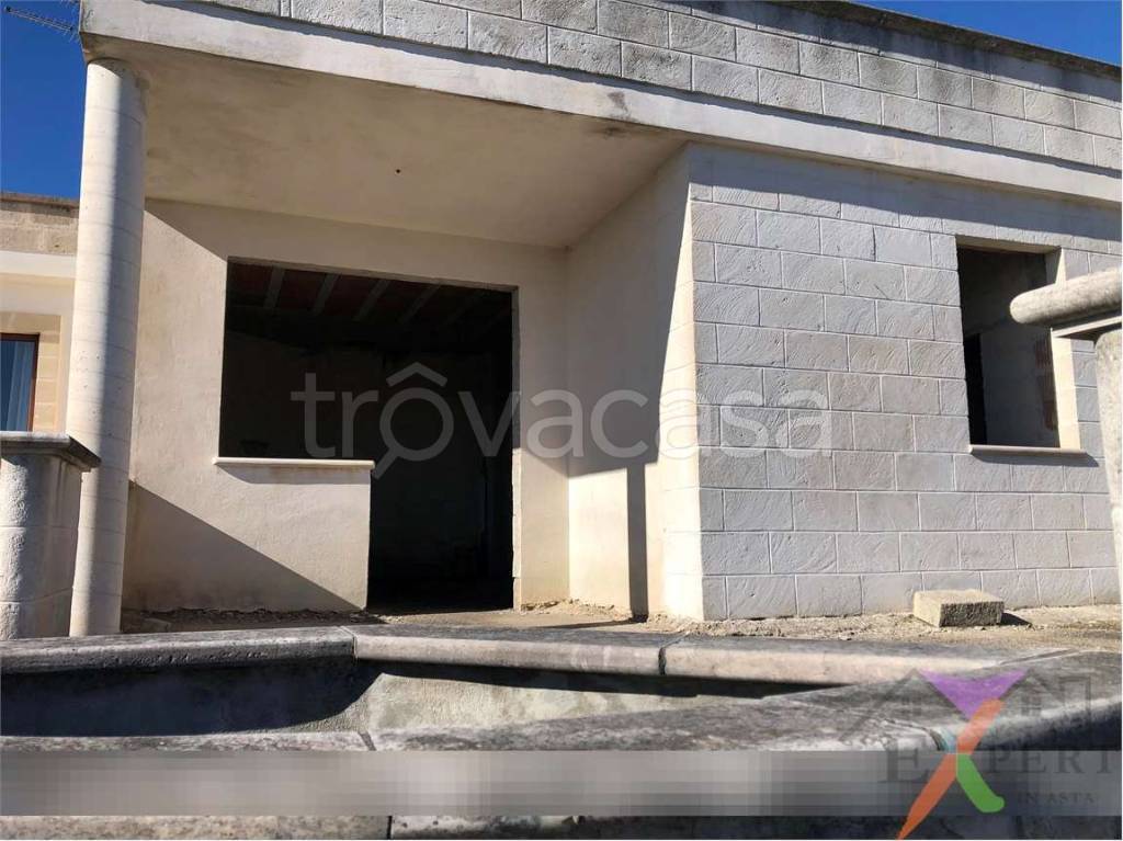 casa indipendente in vendita a Fasano in zona Canale di Pirro