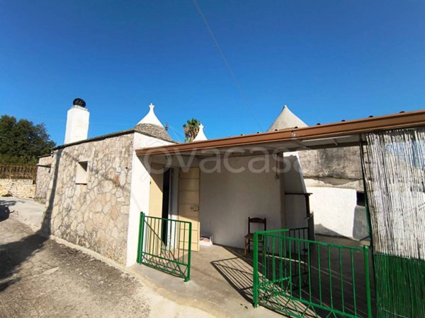 casa indipendente in vendita a Fasano